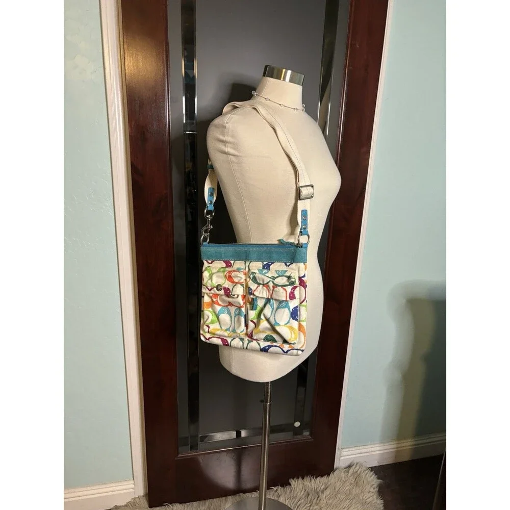 COACH Y2K 2005 Vintage Logo Hamptons Scribble Demi Crossbody bag